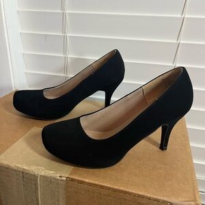 Black Dream Pairs heels 👠